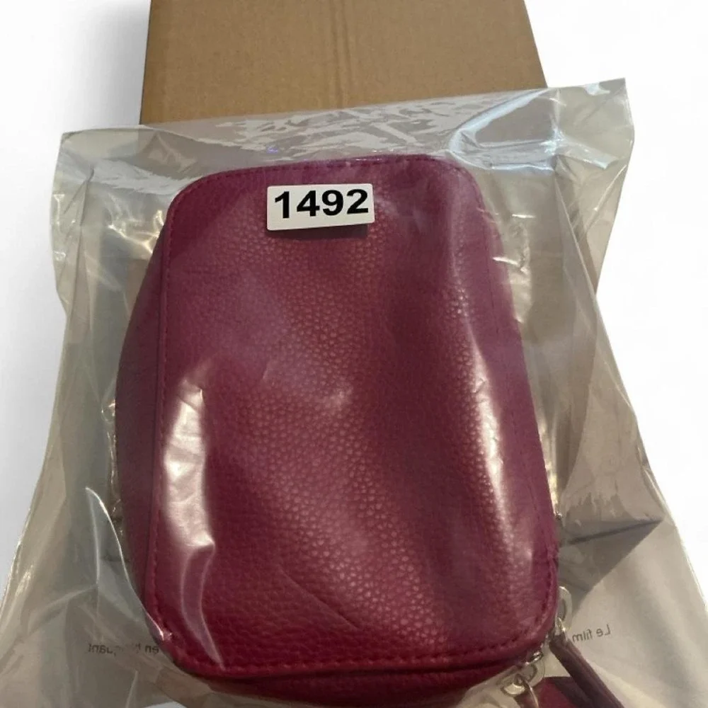 Trish McEvoy Makeup Planner Womens Small Red Good Pebbled Vegan Leather Zip